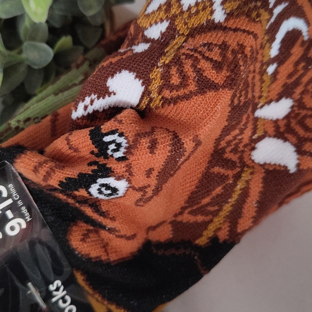 Disney Maui From Moana Crew Socks - Picture 3 of 6